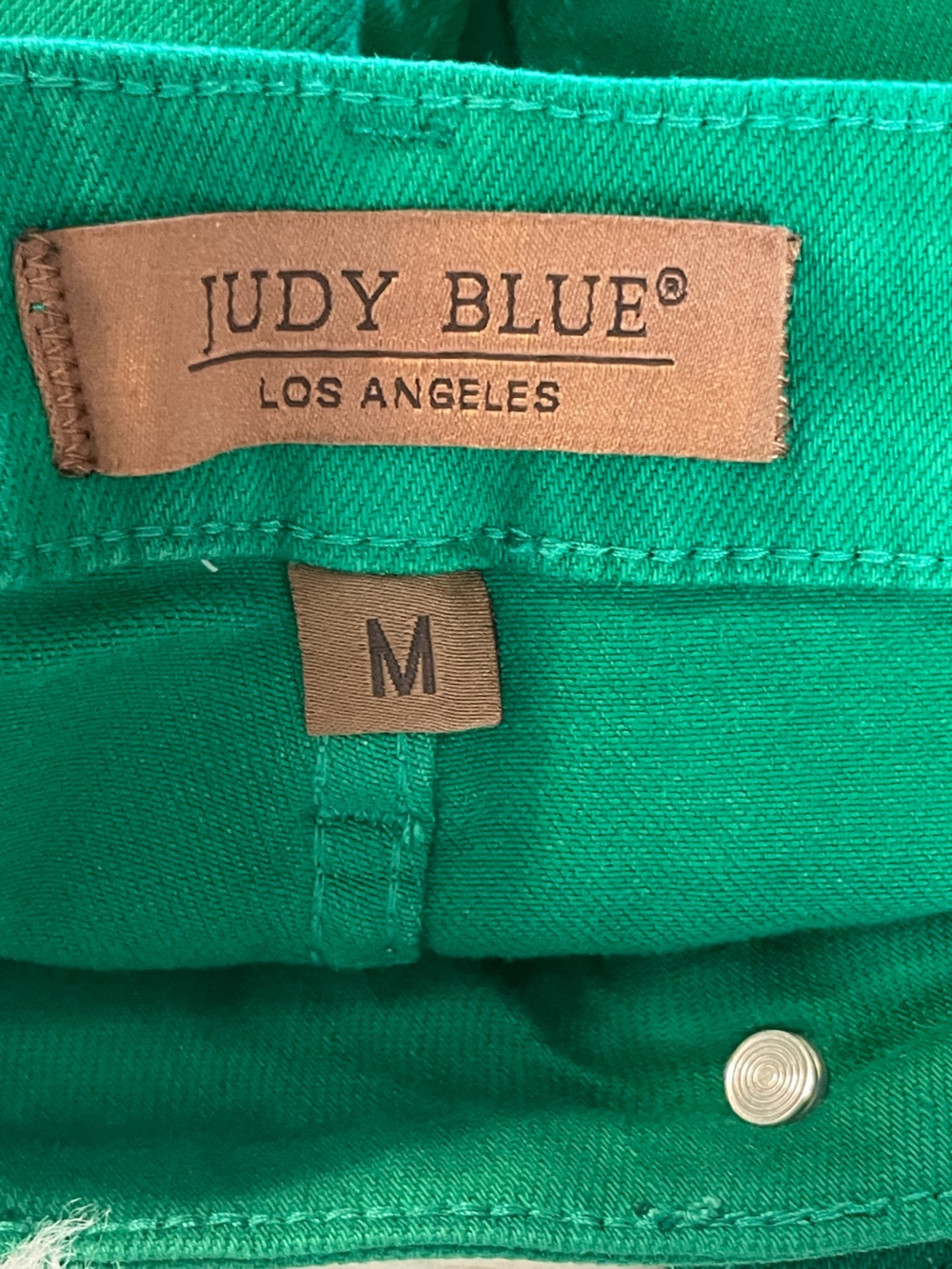 Judy Blue NWT Women’s High Waist Kelly Green Tummy Control Top Shorts. Medium - Picture 7 of 12